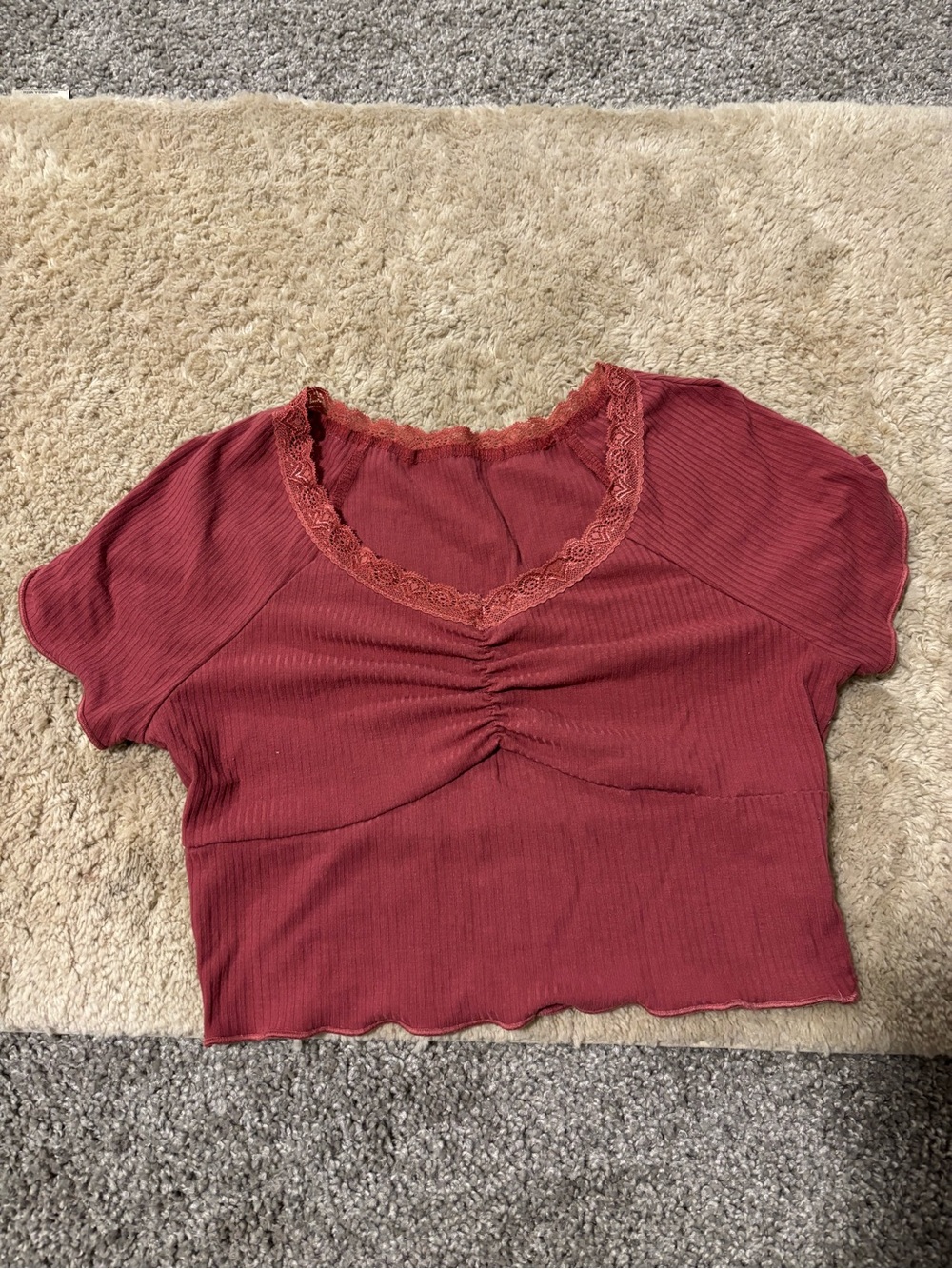 SHEIN Lace-Trim Ribbed Ruched Crop Top - Brick Red